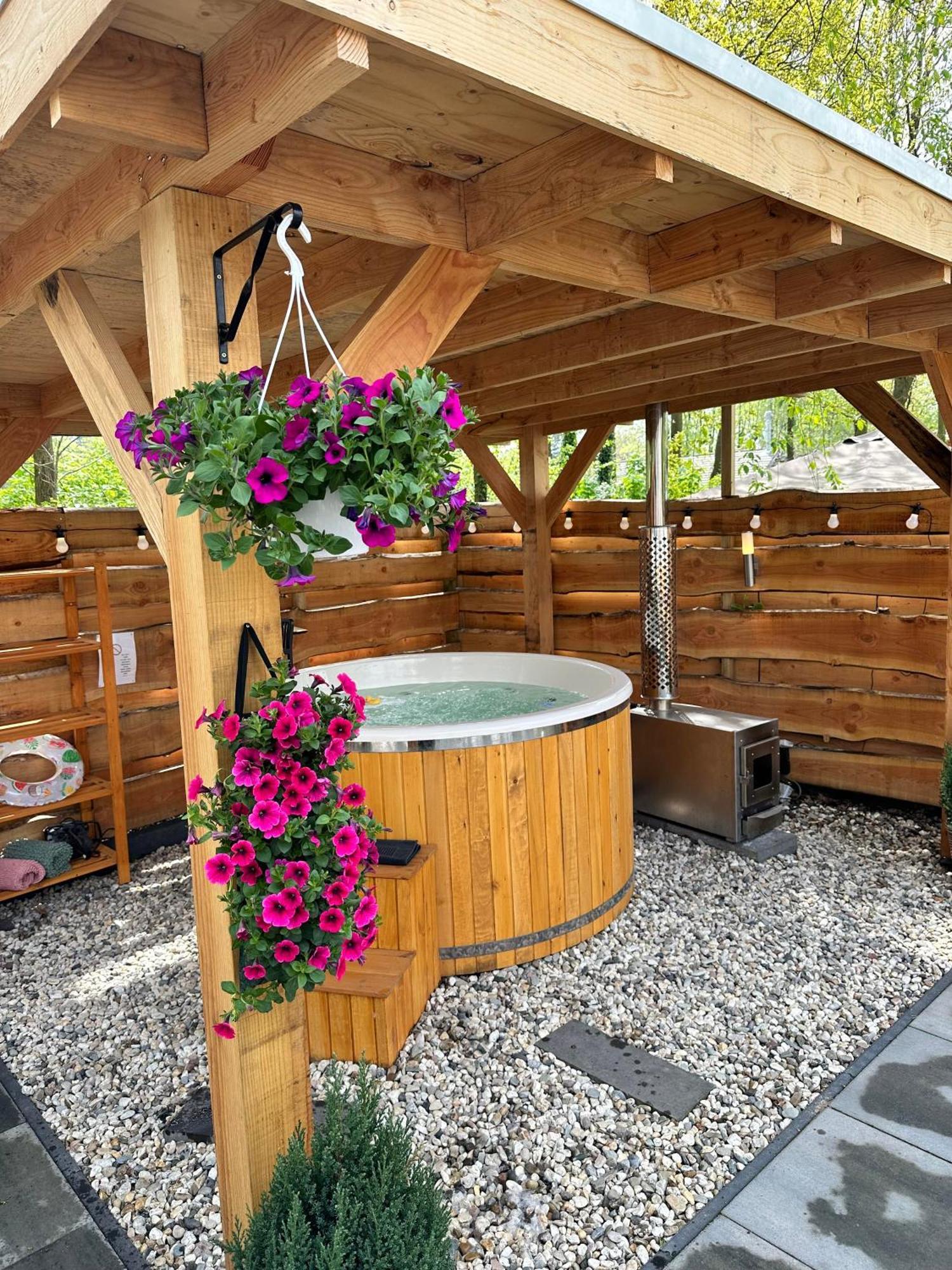 Chalet Harmony Prive Wellness Putten Room photo